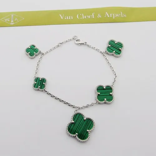 Wholesale Van Cleef &amp; Arpels Bracelets For Women #1406602 $32.00 USD, Wholesale Quality Replica Van Cleef &amp; Arpels Bracelets