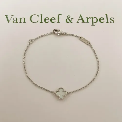 Wholesale Van Cleef &amp; Arpels Bracelets For Women #1406618 $25.00 USD, Wholesale Quality Replica Van Cleef &amp; Arpels Bracelets