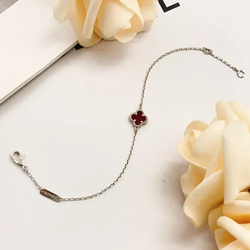 Replica Van Cleef & Arpels Bracelets For Women #1406626 $25.00 USD for Wholesale