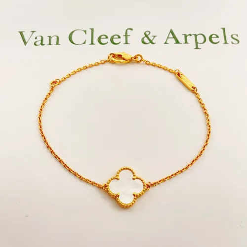 Wholesale Van Cleef &amp; Arpels Bracelets For Women #1406640 $25.00 USD, Wholesale Quality Replica Van Cleef &amp; Arpels Bracelets