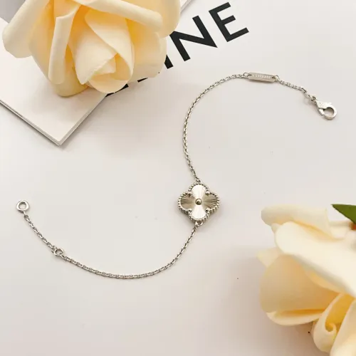 Replica Van Cleef & Arpels Bracelets For Women #1406652 $25.00 USD for Wholesale