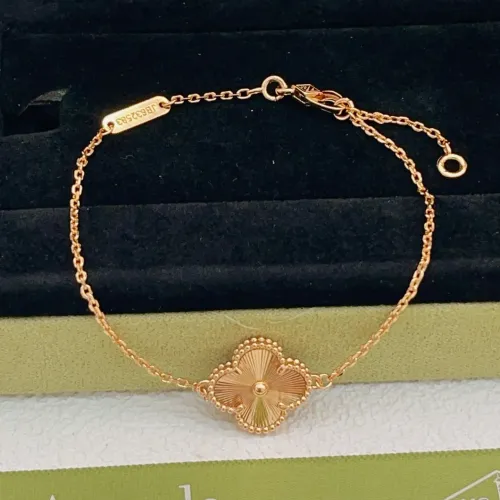 Wholesale Van Cleef &amp; Arpels Bracelets For Women #1406653 $25.00 USD, Wholesale Quality Replica Van Cleef &amp; Arpels Bracelets