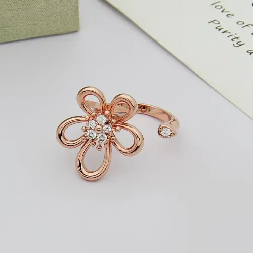 Wholesale Van Cleef &amp; Arpels Rings In Rose Gold For Women #1406828 $27.00 USD, Wholesale Quality Replica Van Cleef &amp; Arpels Rings