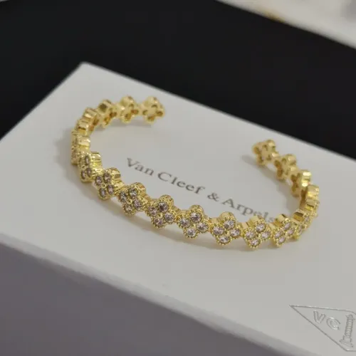 Wholesale Van Cleef &amp; Arpels Bracelets For Women #1407098 $48.00 USD, Wholesale Quality Replica Van Cleef &amp; Arpels Bracelets