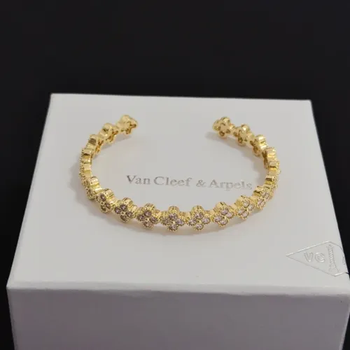Replica Van Cleef & Arpels Bracelets For Women #1407098 $48.00 USD for Wholesale