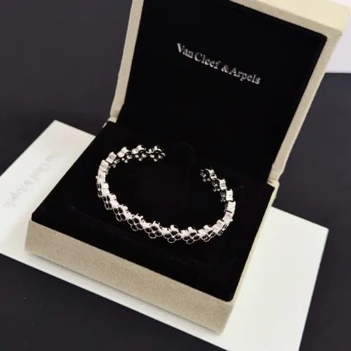 Replica Van Cleef & Arpels Bracelets For Women #1407101 $48.00 USD for Wholesale