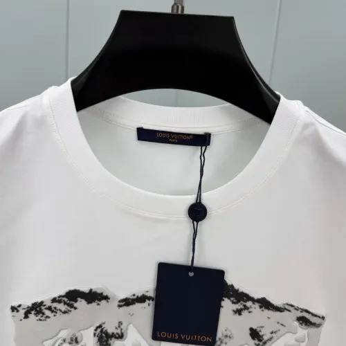 Replica Louis Vuitton LV T-Shirts Short Sleeved For Unisex #1409769 $72.00 USD for Wholesale