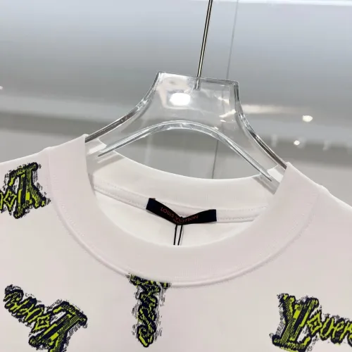 Replica Louis Vuitton LV T-Shirts Short Sleeved For Unisex #1411792 $45.00 USD for Wholesale