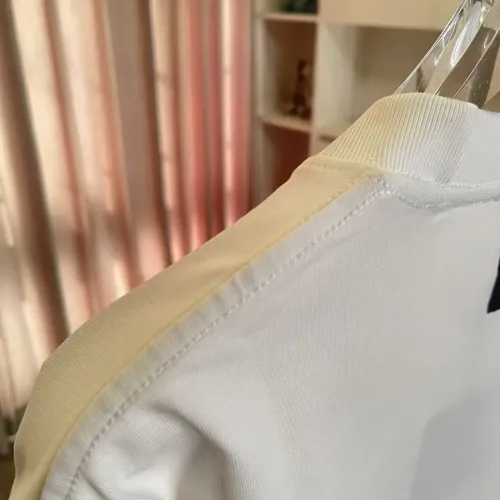 Replica Louis Vuitton LV T-Shirts Short Sleeved For Unisex #1411796 $45.00 USD for Wholesale