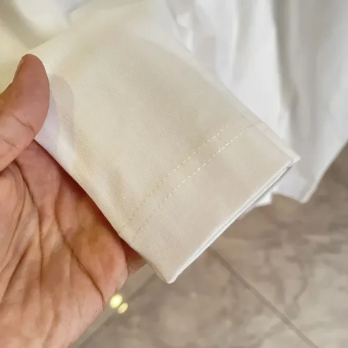 Replica Louis Vuitton LV T-Shirts Short Sleeved For Unisex #1411800 $48.00 USD for Wholesale