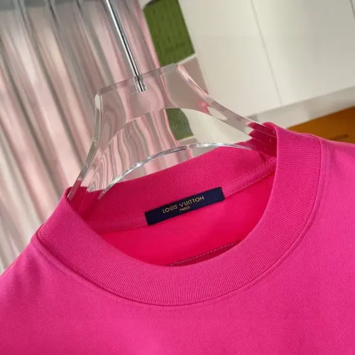 Replica Louis Vuitton LV T-Shirts Short Sleeved For Unisex #1411857 $42.00 USD for Wholesale
