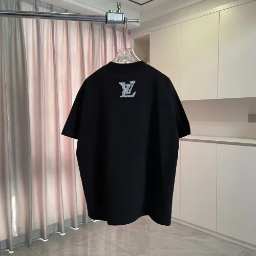 Replica Louis Vuitton LV T-Shirts Short Sleeved For Unisex #1411888 $48.00 USD for Wholesale