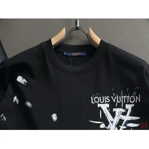 Replica Louis Vuitton LV T-Shirts Short Sleeved For Unisex #1412227 $40.00 USD for Wholesale
