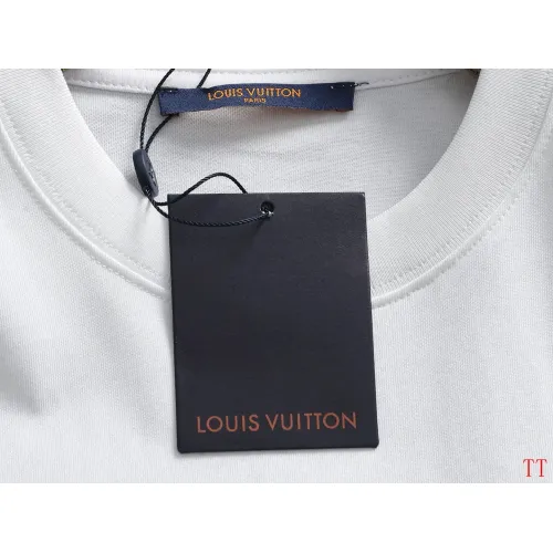 Replica Louis Vuitton LV T-Shirts Short Sleeved For Unisex #1412228 $40.00 USD for Wholesale