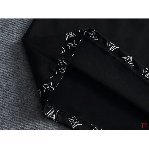 Replica Louis Vuitton LV T-Shirts Short Sleeved For Unisex #1412236 $40.00 USD for Wholesale