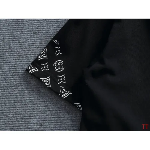 Replica Louis Vuitton LV T-Shirts Short Sleeved For Unisex #1412236 $40.00 USD for Wholesale