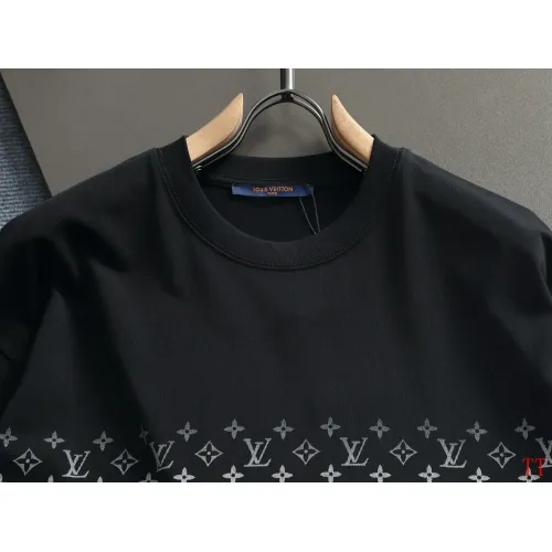 Replica Louis Vuitton LV T-Shirts Short Sleeved For Unisex #1412246 $40.00 USD for Wholesale
