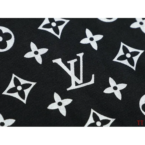 Replica Louis Vuitton LV T-Shirts Short Sleeved For Unisex #1412246 $40.00 USD for Wholesale