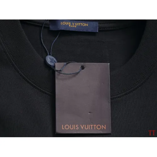 Replica Louis Vuitton LV T-Shirts Short Sleeved For Unisex #1412248 $45.00 USD for Wholesale