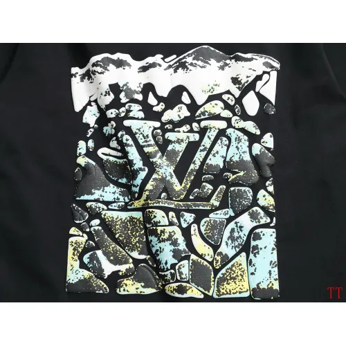 Replica Louis Vuitton LV T-Shirts Short Sleeved For Unisex #1412248 $45.00 USD for Wholesale