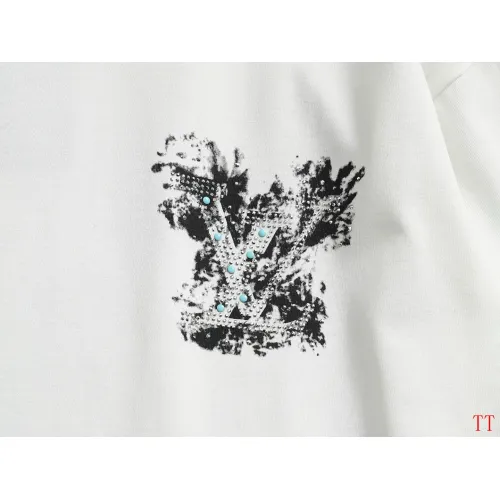 Replica Louis Vuitton LV T-Shirts Short Sleeved For Unisex #1412270 $48.00 USD for Wholesale
