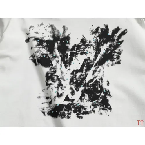 Replica Louis Vuitton LV T-Shirts Short Sleeved For Unisex #1412270 $48.00 USD for Wholesale