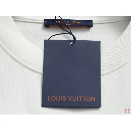 Replica Louis Vuitton LV T-Shirts Short Sleeved For Unisex #1412270 $48.00 USD for Wholesale