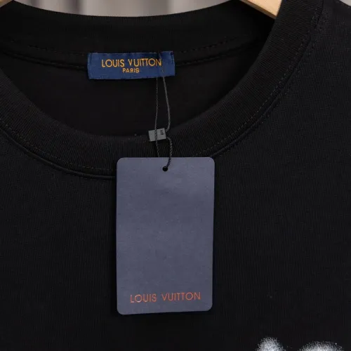 Replica Louis Vuitton LV T-Shirts Short Sleeved For Men #1412294 $36.00 USD for Wholesale