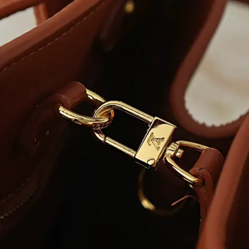 Replica Louis Vuitton AAA Quality Handbags For Women #1412396 $72.00 USD for Wholesale