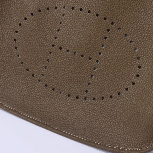 Replica Hermes AAA Quality Messenger Bags For Women #1412623 $135.00 USD for Wholesale