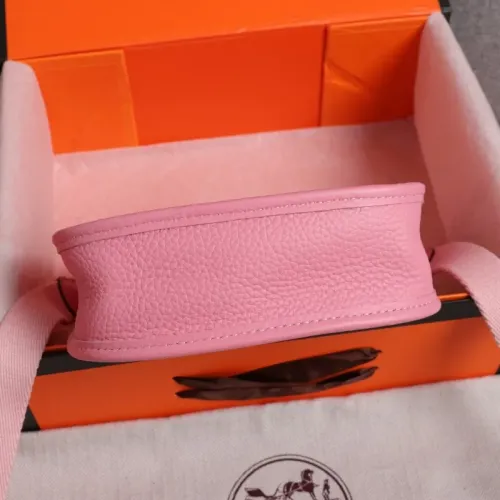 Replica Hermes AAA Quality Messenger Bags For Women #1412634 $105.00 USD for Wholesale