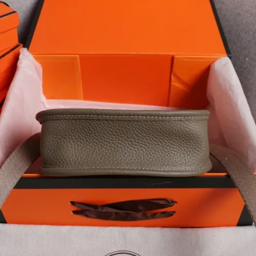 Replica Hermes AAA Quality Messenger Bags For Women #1412647 $105.00 USD for Wholesale