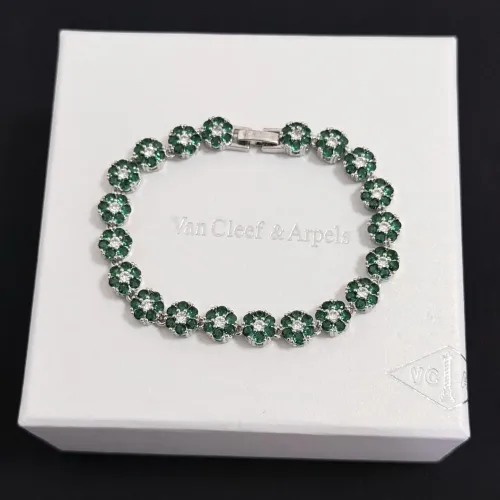 Wholesale Van Cleef &amp; Arpels Bracelets For Women #1413300 $52.00 USD, Wholesale Quality Replica Van Cleef &amp; Arpels Bracelets