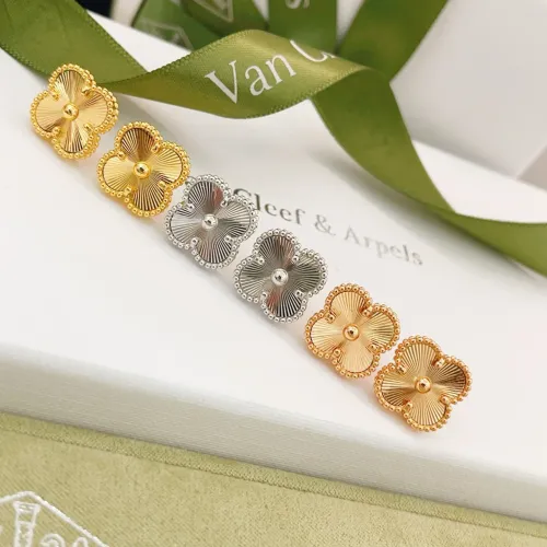 Replica Van Cleef & Arpels Earrings For Women #1413542 $25.00 USD for Wholesale