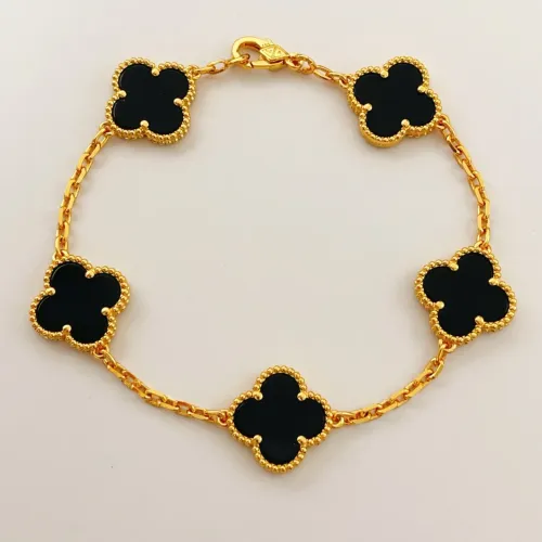 Wholesale Van Cleef &amp; Arpels Bracelets For Women #1413738 $34.00 USD, Wholesale Quality Replica Van Cleef &amp; Arpels Bracelets
