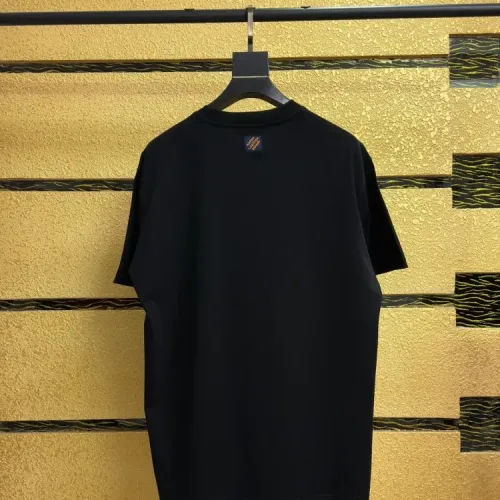 Replica Louis Vuitton LV T-Shirts Short Sleeved For Unisex #1413882 $40.00 USD for Wholesale