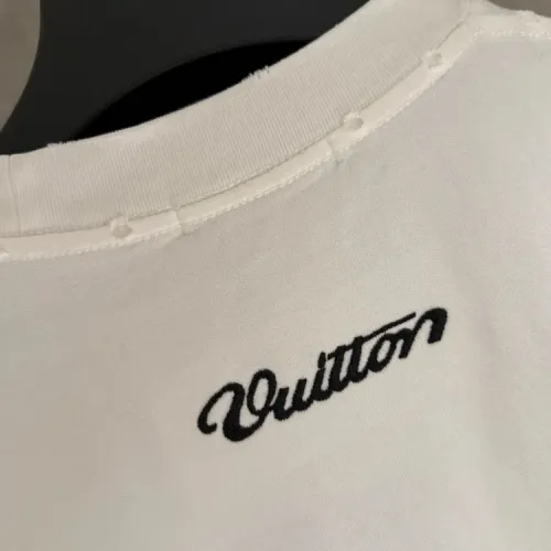 Replica Louis Vuitton LV T-Shirts Short Sleeved For Unisex #1413887 $48.00 USD for Wholesale