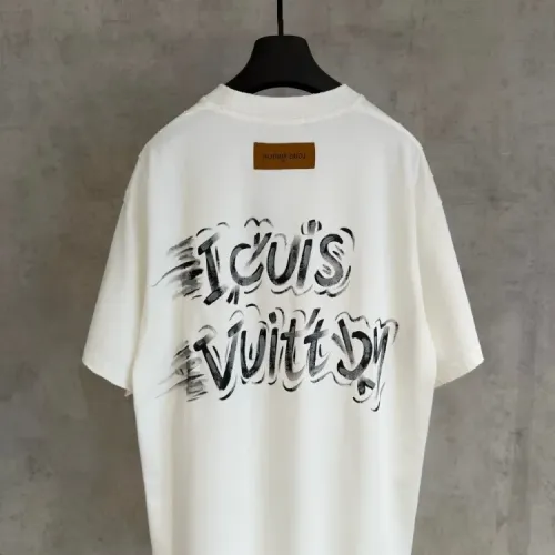 Replica Louis Vuitton LV T-Shirts Short Sleeved For Unisex #1413889 $48.00 USD for Wholesale