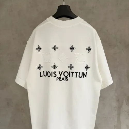Replica Louis Vuitton LV T-Shirts Short Sleeved For Unisex #1413892 $48.00 USD for Wholesale
