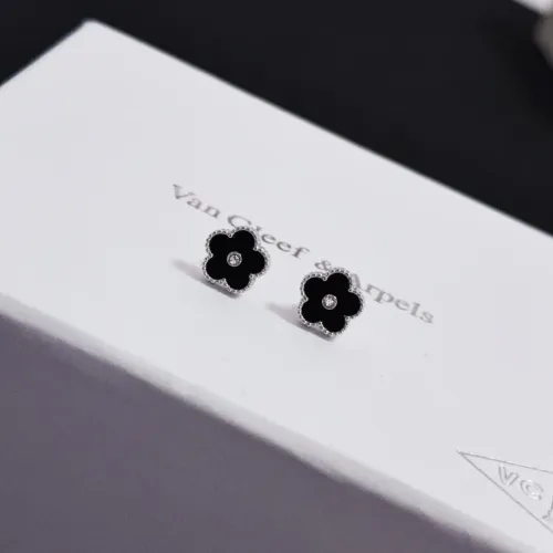 Replica Van Cleef & Arpels Earrings For Women #1413959 $36.00 USD for Wholesale