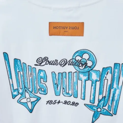 Replica Louis Vuitton LV T-Shirts Short Sleeved For Unisex #1414012 $38.00 USD for Wholesale