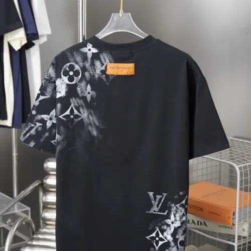 Replica Louis Vuitton LV T-Shirts Short Sleeved For Unisex #1414017 $38.00 USD for Wholesale