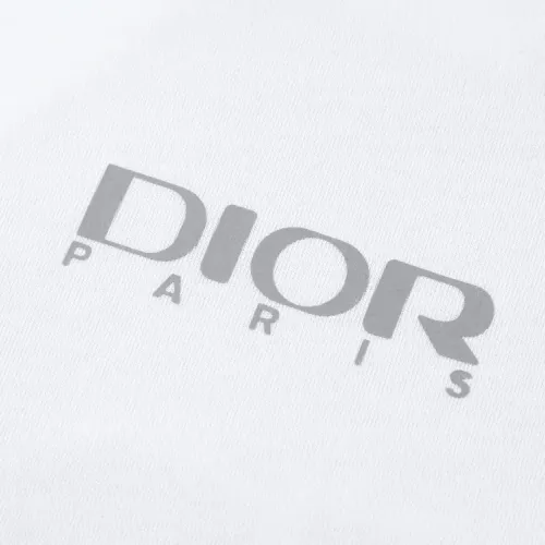 Replica Christian Dior T-Shirts Short Sleeved For Unisex #1414024 $45.00 USD for Wholesale
