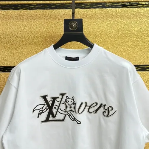 Replica Louis Vuitton LV T-Shirts Short Sleeved For Unisex #1414126 $41.00 USD for Wholesale