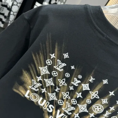 Replica Louis Vuitton LV T-Shirts Short Sleeved For Unisex #1414142 $40.00 USD for Wholesale