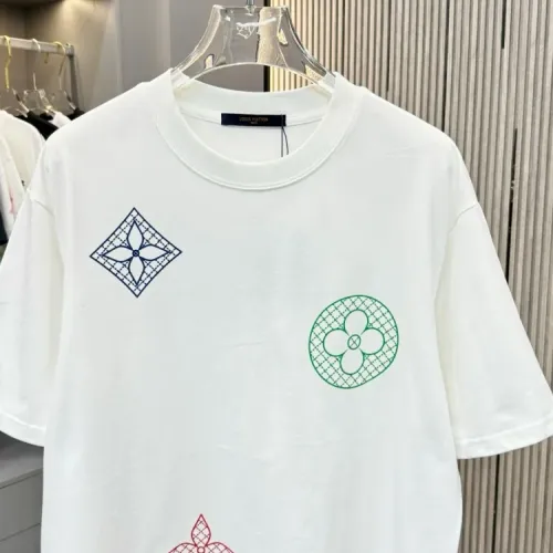 Replica Louis Vuitton LV T-Shirts Short Sleeved For Unisex #1414146 $40.00 USD for Wholesale
