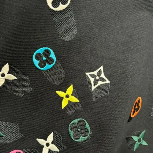 Replica Louis Vuitton LV T-Shirts Short Sleeved For Unisex #1414149 $40.00 USD for Wholesale