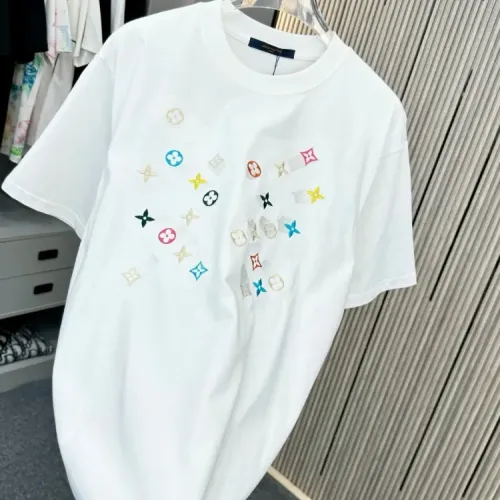Replica Louis Vuitton LV T-Shirts Short Sleeved For Unisex #1414150 $40.00 USD for Wholesale