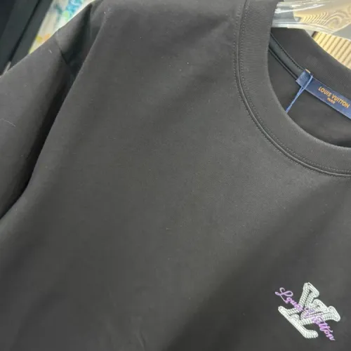Replica Louis Vuitton LV T-Shirts Short Sleeved For Unisex #1414152 $40.00 USD for Wholesale