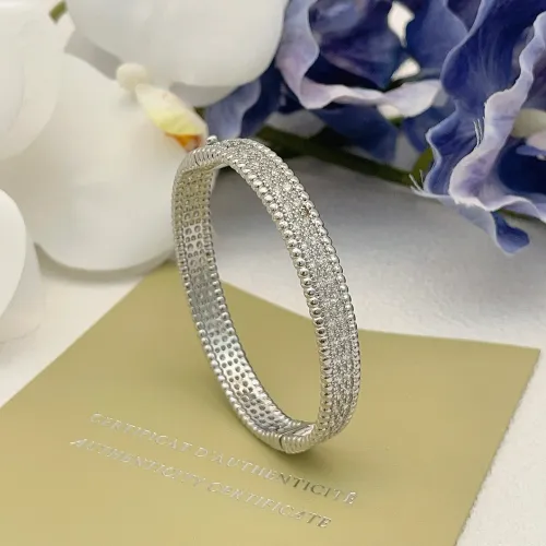 Wholesale Van Cleef &amp; Arpels Bracelets #1414293 $32.00 USD, Wholesale Quality Replica Van Cleef &amp; Arpels Bracelets